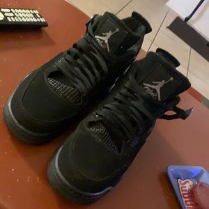 EDIT POST New Jordan 4 black cats SIZE 12 No box no shipping charge